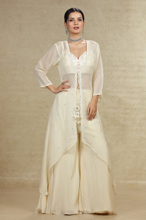 ring ceremony indo western engagement dress for bride Indo-Western Dress Ideas For Brides To Rock Their Engagement Outfits